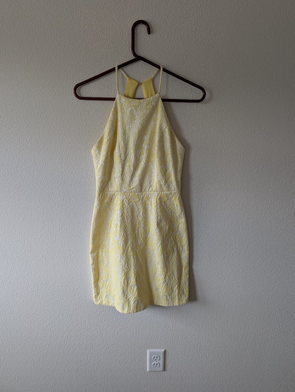Women’s Charlotte Ruse Yellow Textured Dress SZ SM